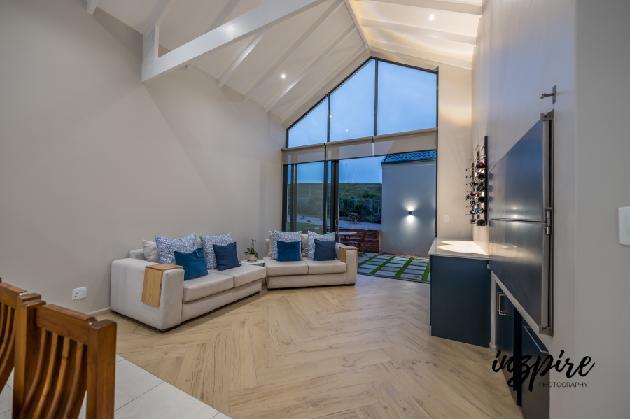 3 Bedroom Property for Sale in Village On Sea Western Cape